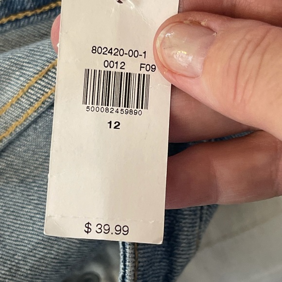 Old Navy High Rise O.G. Straight Cut off Shorts Smooth Pockets! - Picture 5 of 10